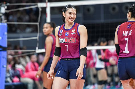 Final Score: Choco Mucho 2—3 Creamline (Game 2 .